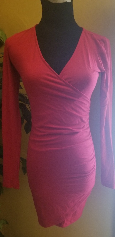 Red Wrap cocktail Dress Forever 21 Size small